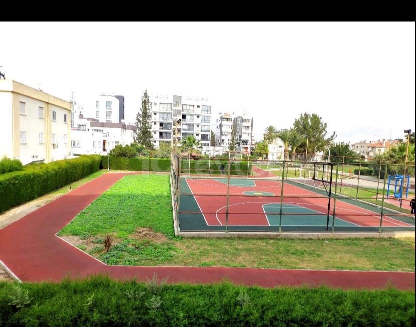 Flat For Sale in Küçük Kaymaklı, Nicosia