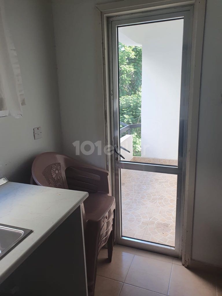 Flat To Rent in Köşklüçiftlik, Nicosia