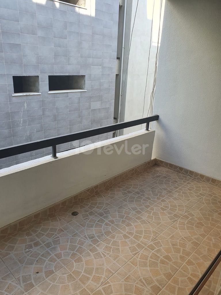 Flat To Rent in Köşklüçiftlik, Nicosia