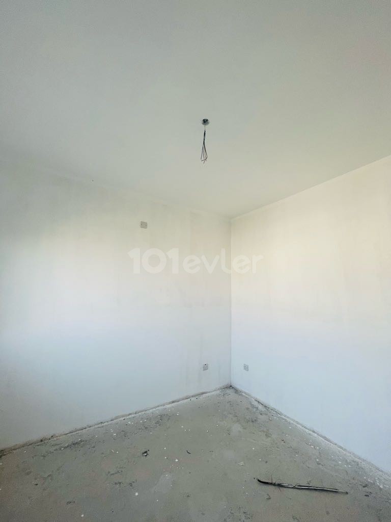 2+1 PENTHOUSE FLAT FOR SALE IN THE CENTER OF KIZILBAŞ