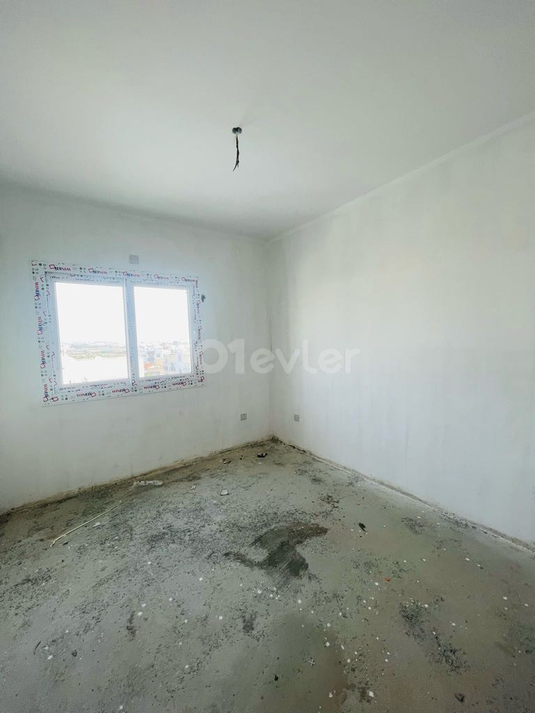 2+1 PENTHOUSE FLAT FOR SALE IN THE CENTER OF KIZILBAŞ