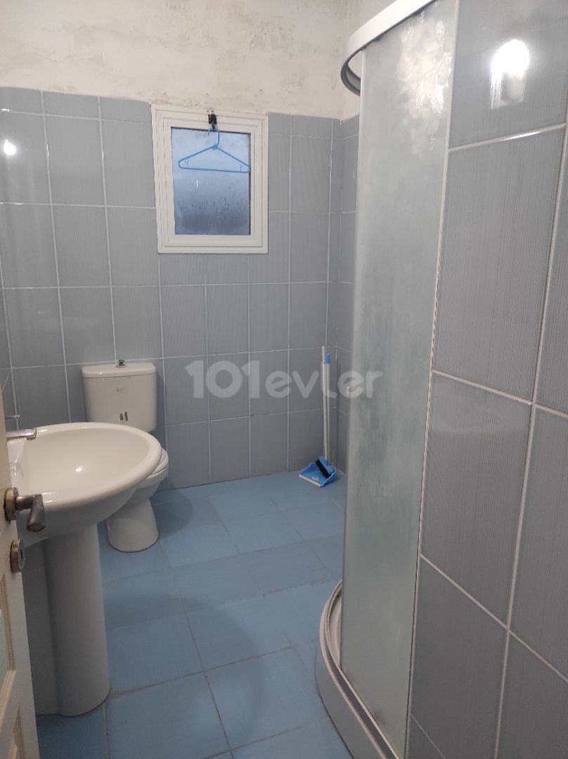 GÖNYELİ BÜYÜK KiLER ARKASINDA ÖĞRENCİYE YÖNELİK 3+1 DAİRE 