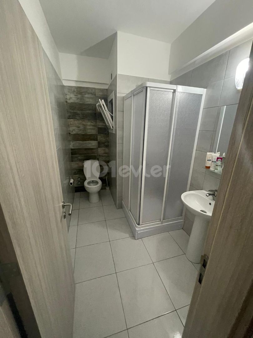 Zero 2+1 apartment for sale with elevator in central location 