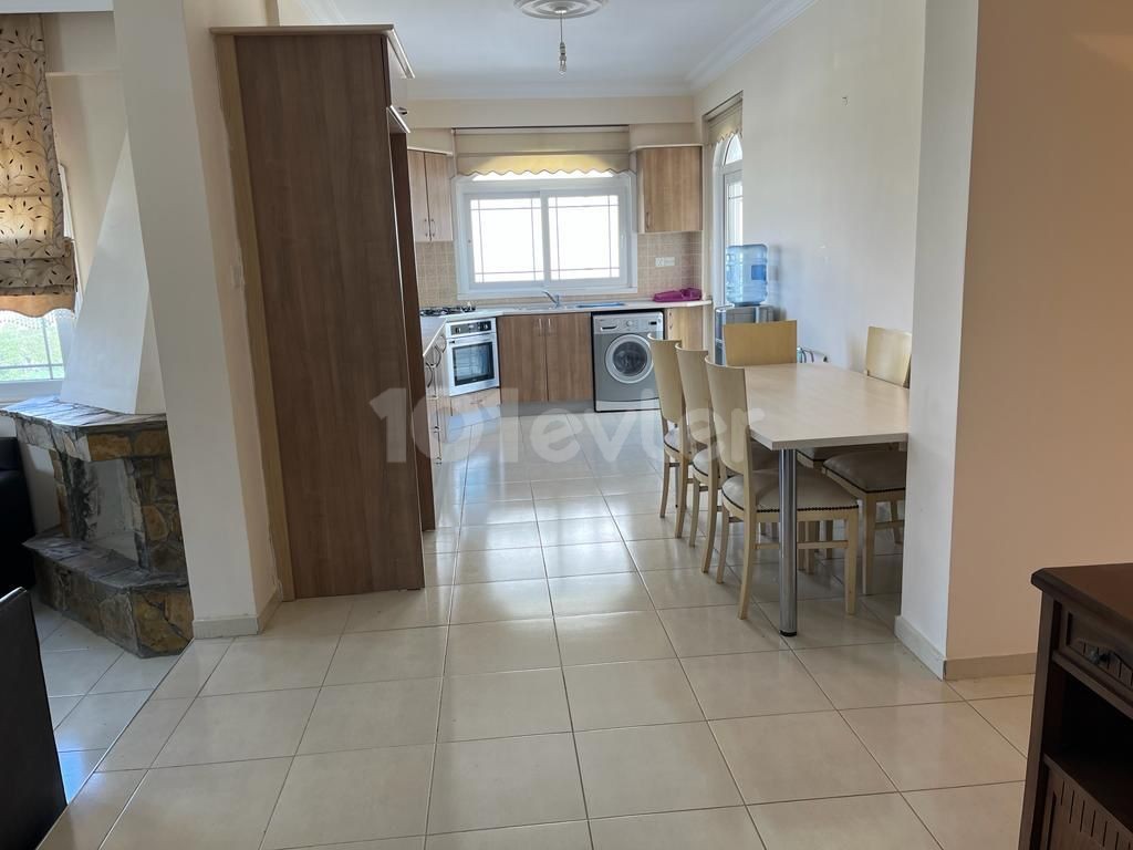 LEFKOŞA HAMİTKÖY DE KİRALIK ÖĞRENCİYE YÖNELİK 3+1 DAİRE 