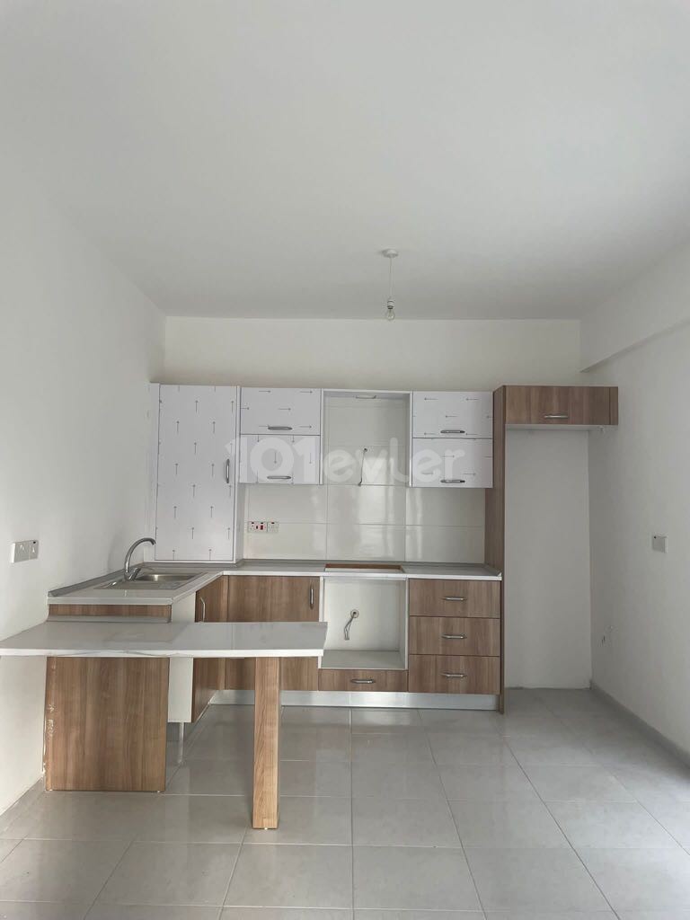 Flat To Rent in Küçük Kaymaklı, Nicosia