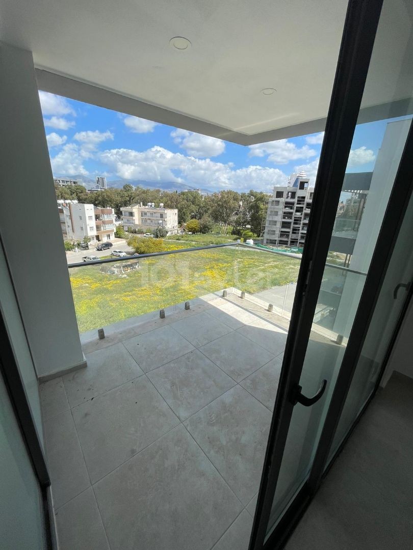 3+1 140 M2 LUXURY APARTMENT FOR SALE WITH ELEVATOR IN A GREAT LOCATION IN DEREBOYUNDA