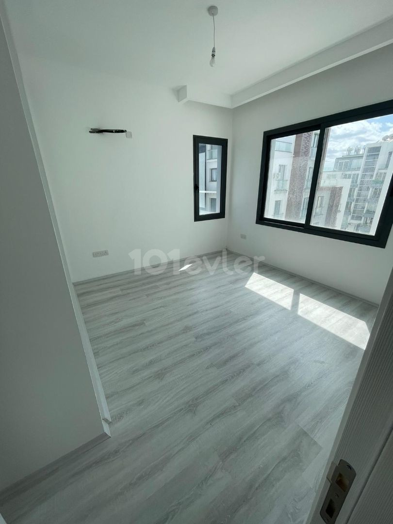 3+1 140 M2 LUXURY APARTMENT FOR SALE WITH ELEVATOR IN A GREAT LOCATION IN DEREBOYUNDA