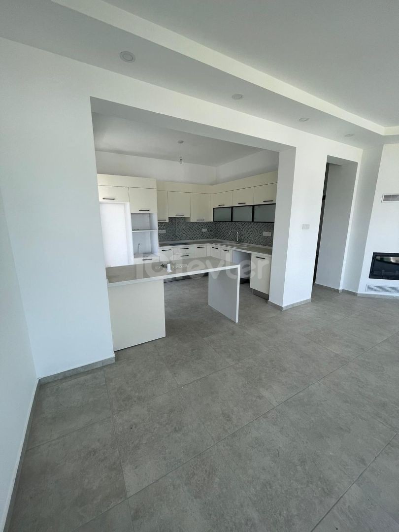 3+1 140 M2 LUXURY APARTMENT FOR SALE WITH ELEVATOR IN A GREAT LOCATION IN DEREBOYUNDA