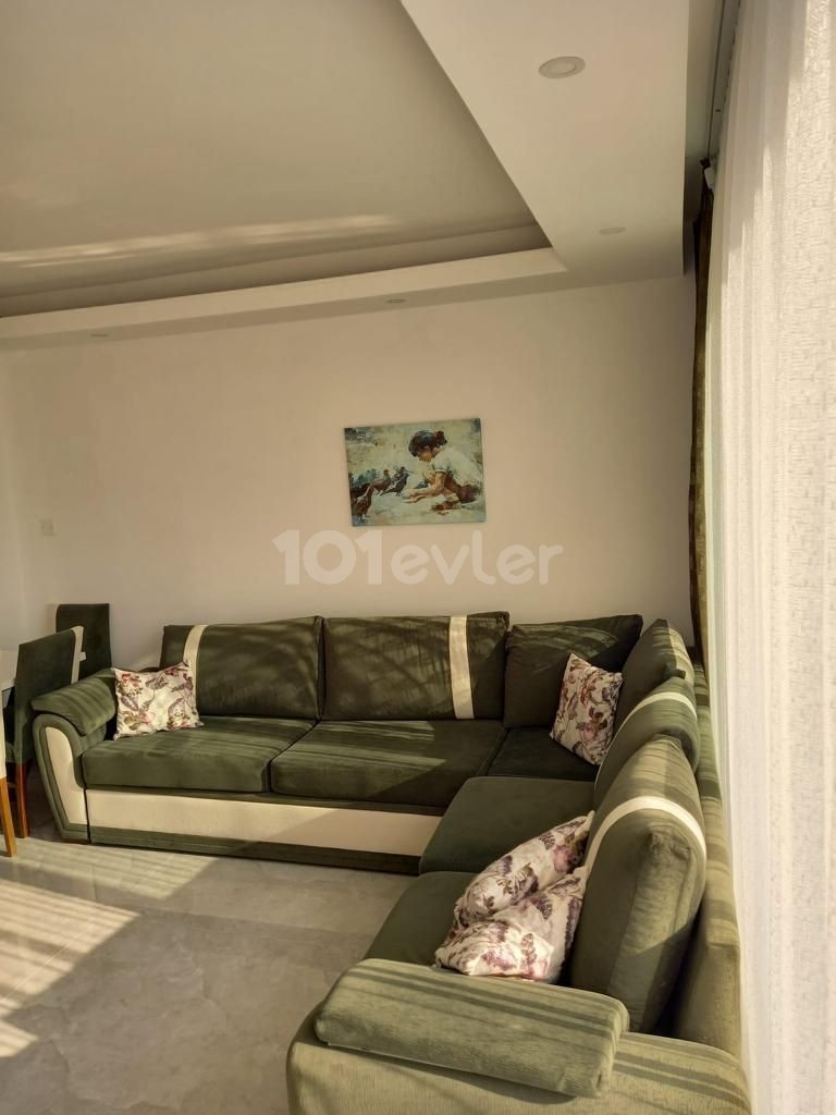 2+1 100 M2 LUXURIOUS APARTMENTS WITH POOL IN A PERFECT LOCATION IN ALSANCAK, GIRNE