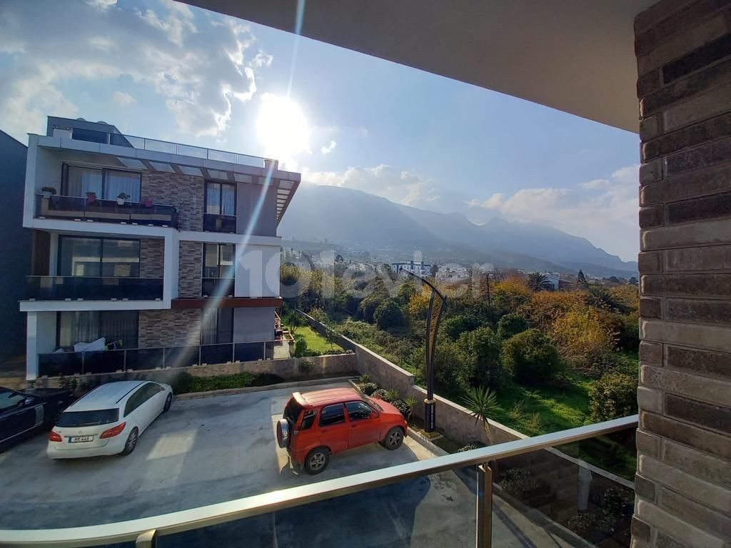 2+1 100 M2 LUXURIOUS APARTMENTS WITH POOL IN A PERFECT LOCATION IN ALSANCAK, GIRNE