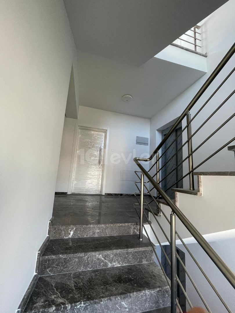 GÖNYELİ BÖLGESİNDE 2+1 PENTHOUSE 