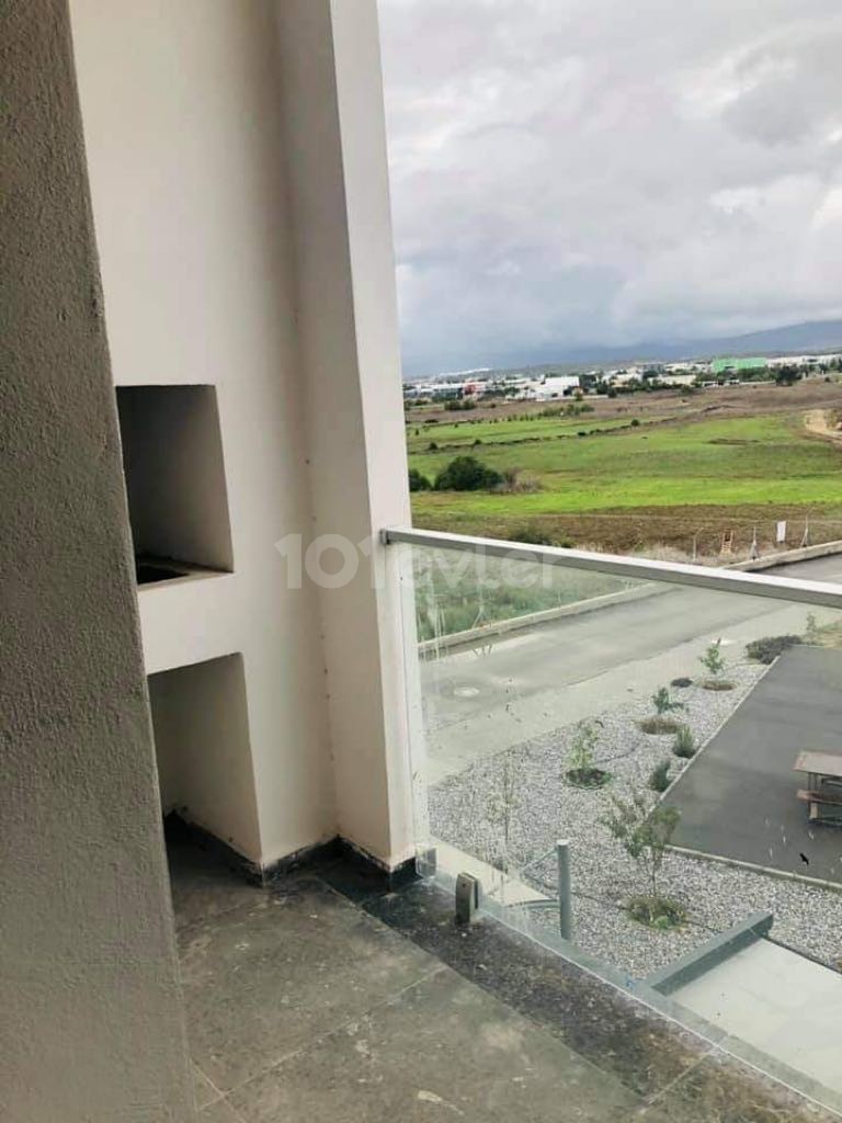 Penthouse For Sale in Küçük Kaymaklı, Nicosia