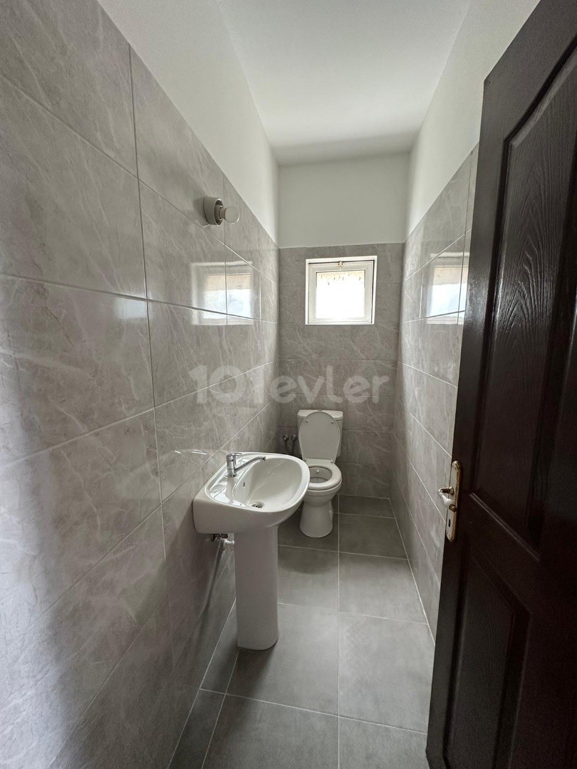 3+1 FLAT FOR SALE IN GÖNYELI NO VAT !!!