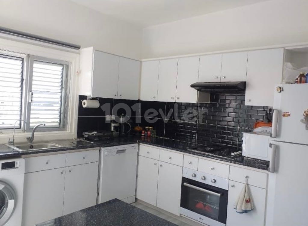 INCREDIBLE FULLY RENOVATED 3+1 FLAT FOR SALE IN TAŞKINKÖY, MADE IN TURKEY, WITH A VERY WIDE SQUARE SQUARE !!! CONTACT NOW