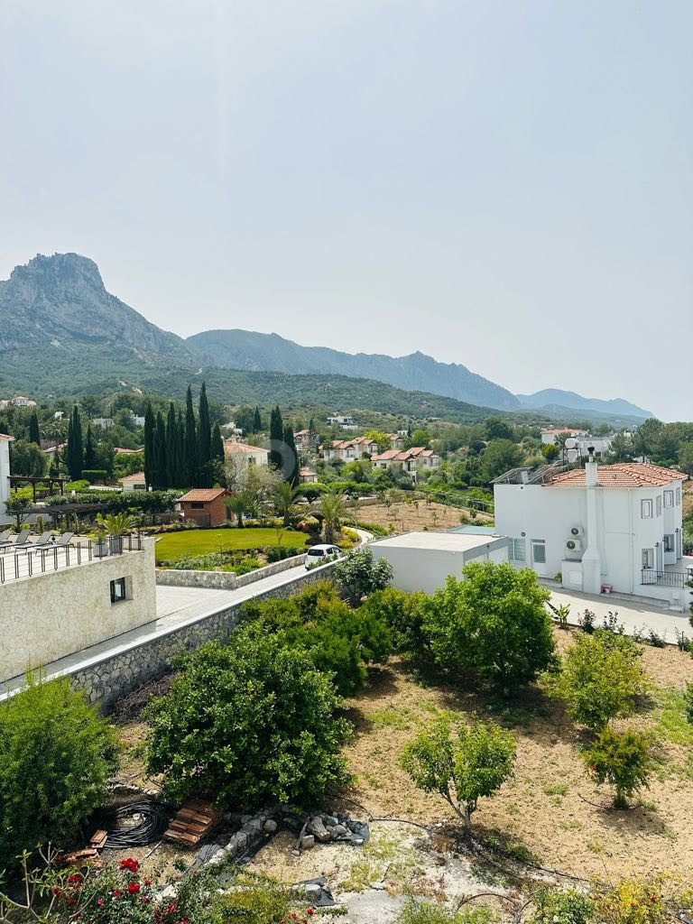 Villa To Rent in Zeytinlik, Kyrenia