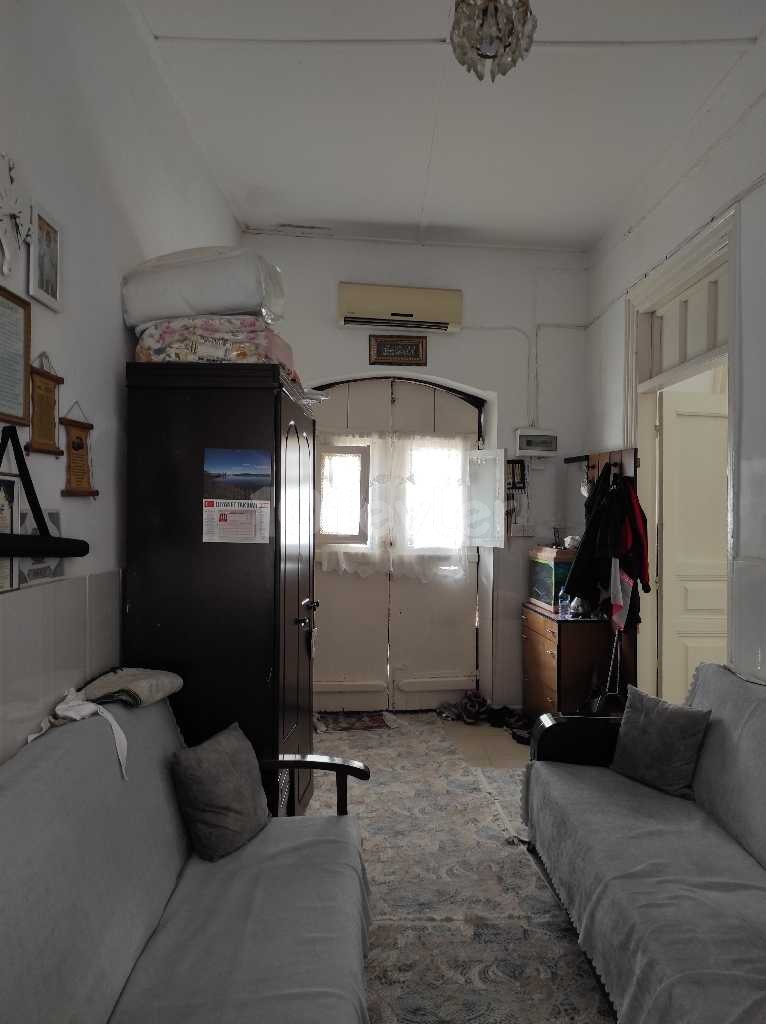 2+1 DETACHED FLAT FOR SALE IN NICOSIA.