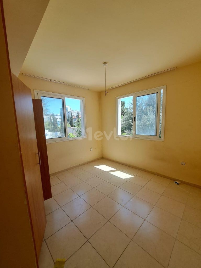 Flat For Sale in Yenişehir, Nicosia