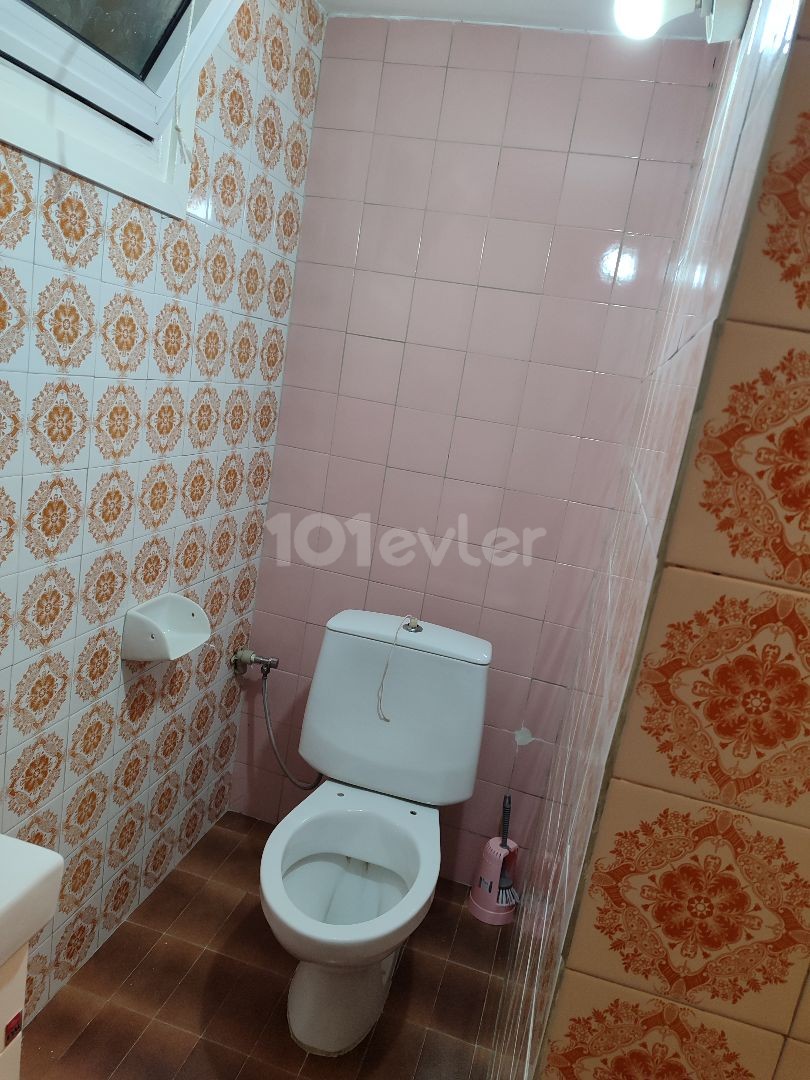 3+1 FLAT FOR STUDENT FOR RENT IN GÖNYELİ