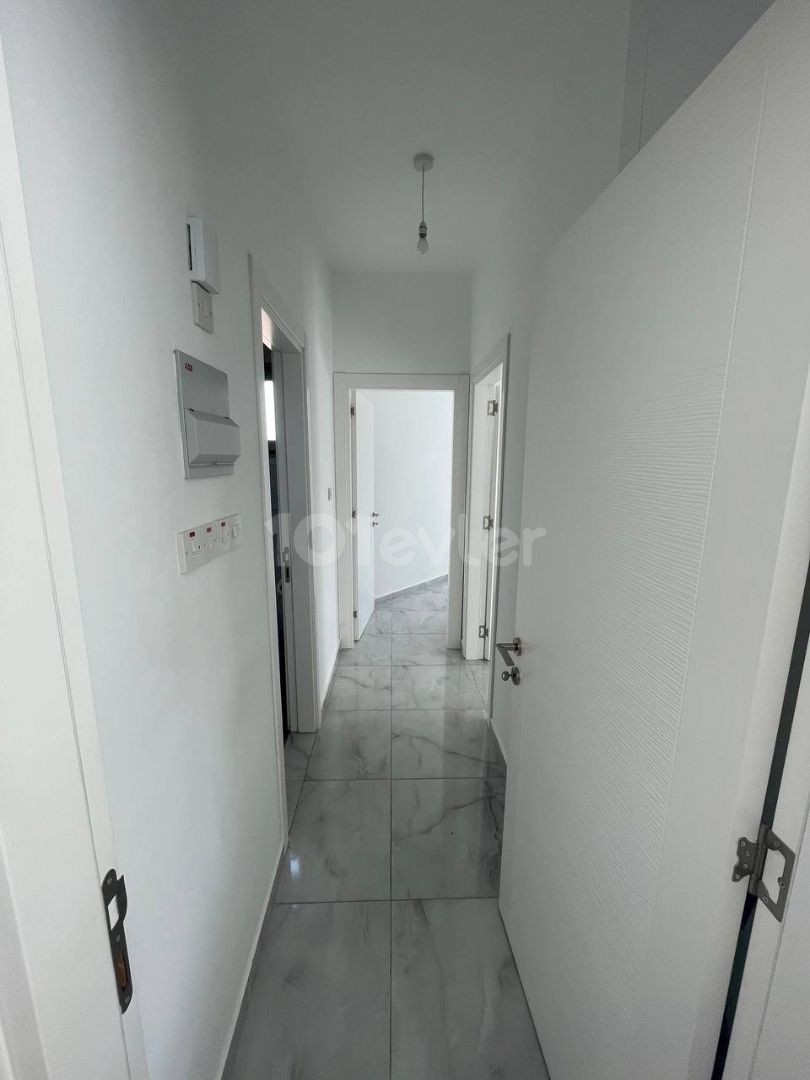 LEFKOŞA ORTAKÖY BÖLGESİNDE YENİ FERAH EŞYALI KİRALIK 2+1 DAİRE