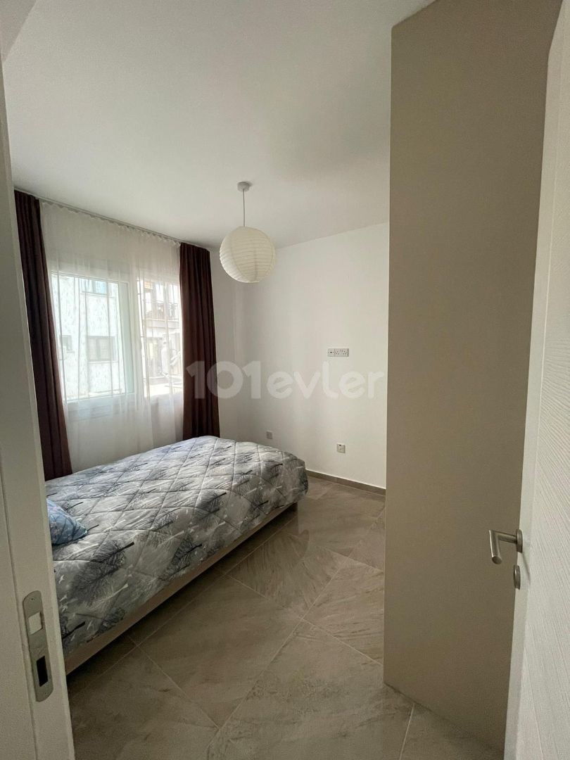 GİRNE MERKEZİNDE POPULAR BÖLGEDE KAÇIRILMİCAK FIRSATLI 3+1 SATILIK DAİRE 