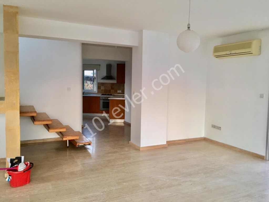 2 bedroom villa for rent between Bellapais and Ozankoy