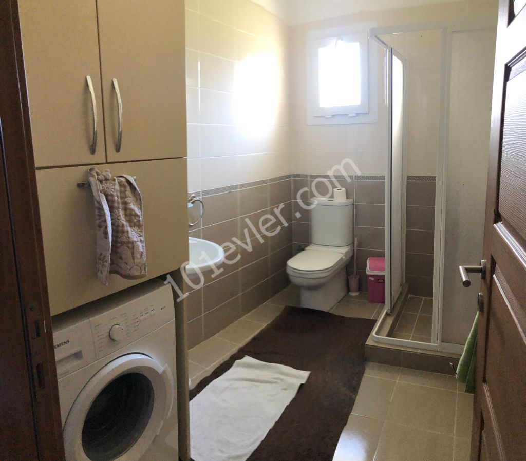 Flat To Rent in Zeytinlik, Kyrenia