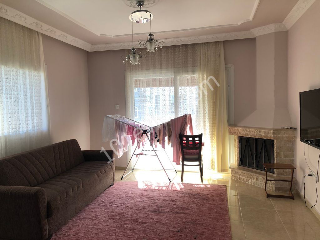 Century21 Island GİRNE ZEYTİNLİK'DE KİRALIK 3+1 EŞYALI DAİRE