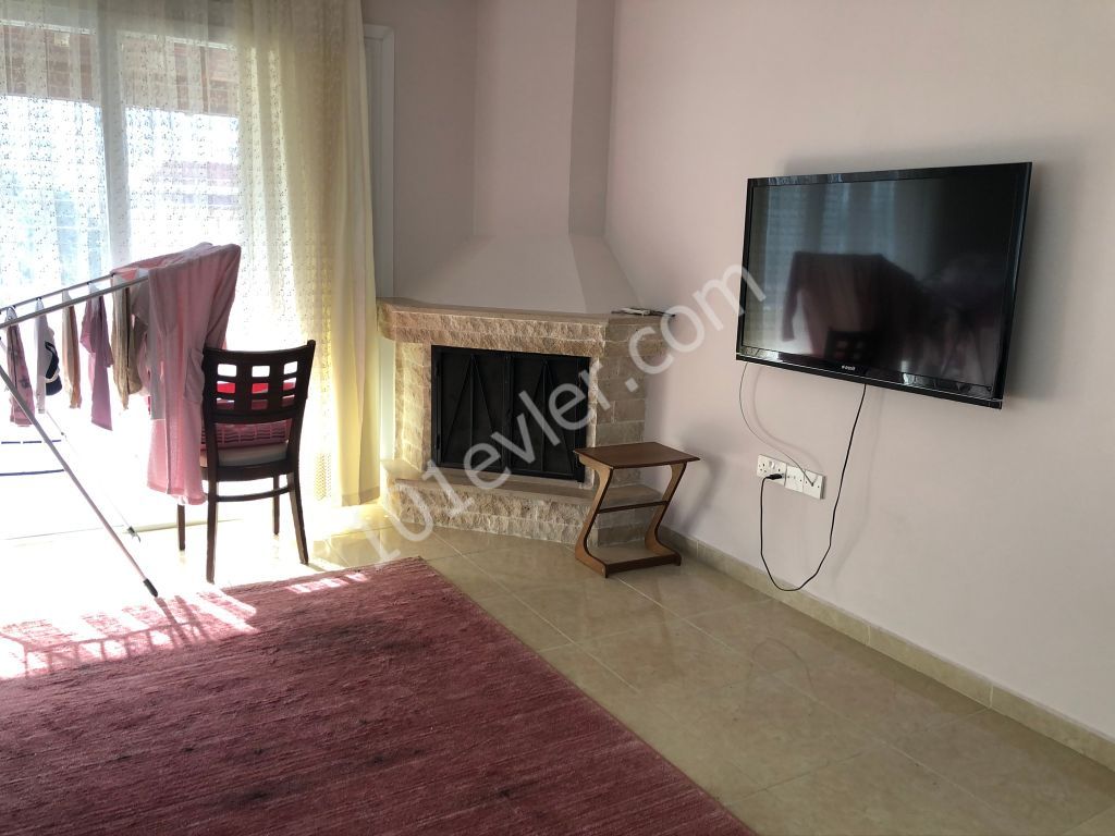 Flat To Rent in Zeytinlik, Kyrenia