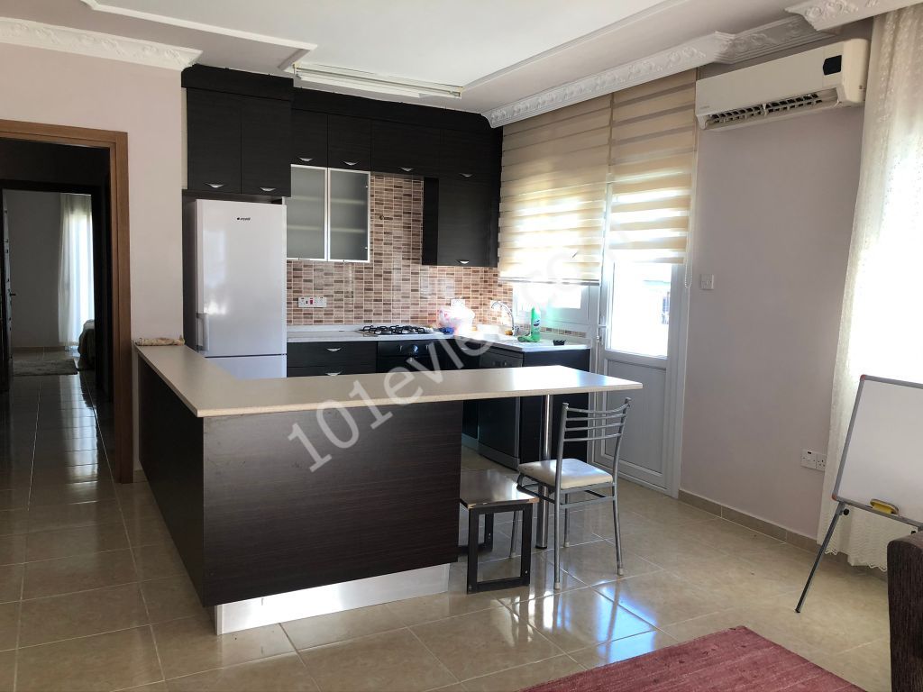 Century21 Island GİRNE ZEYTİNLİK'DE KİRALIK 3+1 EŞYALI DAİRE