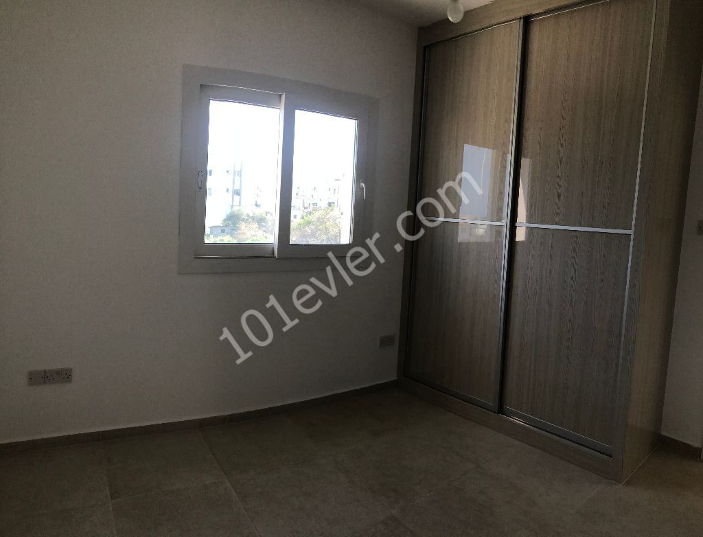 Century 21 Island Alsancak'da Kiralık Yeni 2+1 Eşyasız Daire