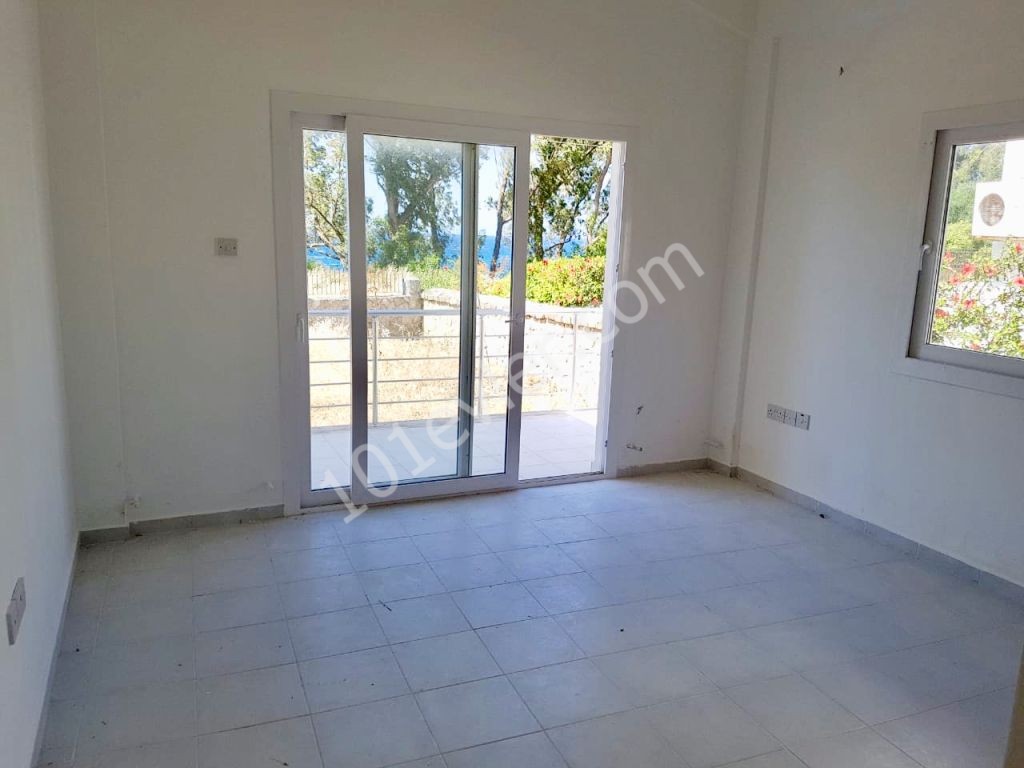 Girne Lapta Satılık Villa 