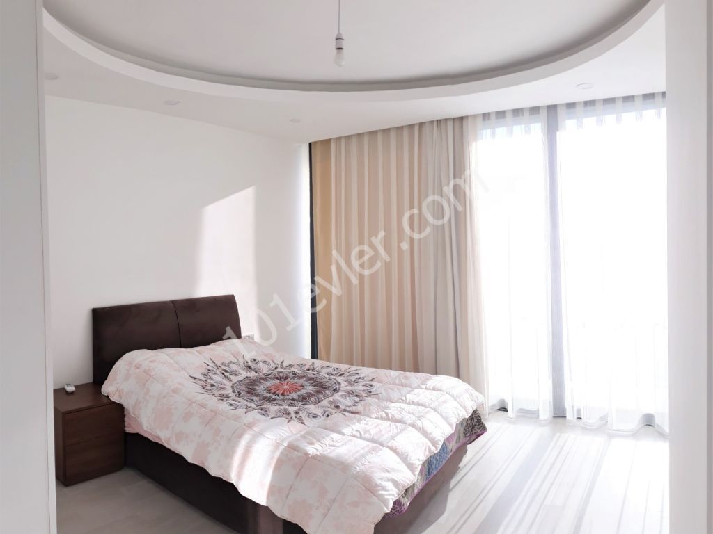 Girne Merkezinde Kiralık 3+1 Yeni Full eşyalı daire