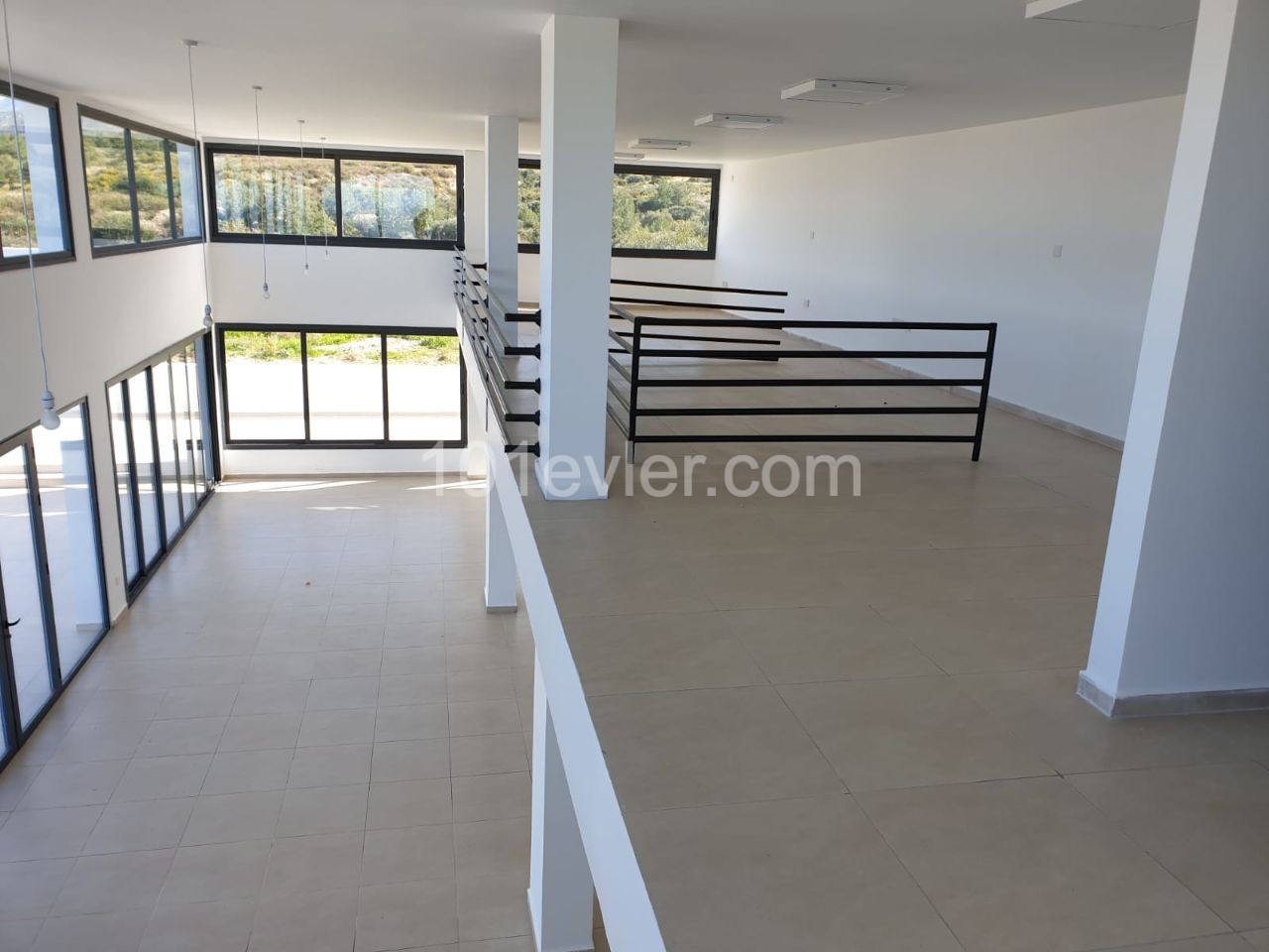 Business To Rent in Girne Merkez, Kyrenia