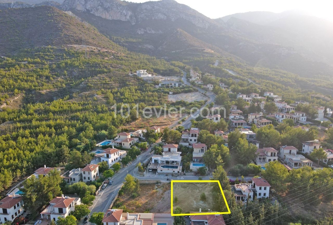 650 sqm Turkish Title Deed Plot in Savyon Village, Catalkoy