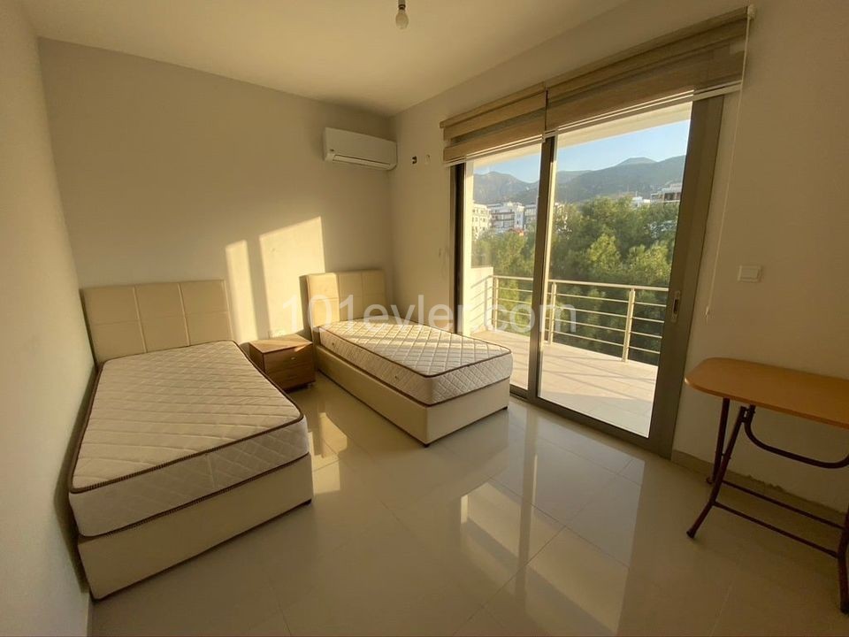 3+1 apartment for rent in Kyrenia Center