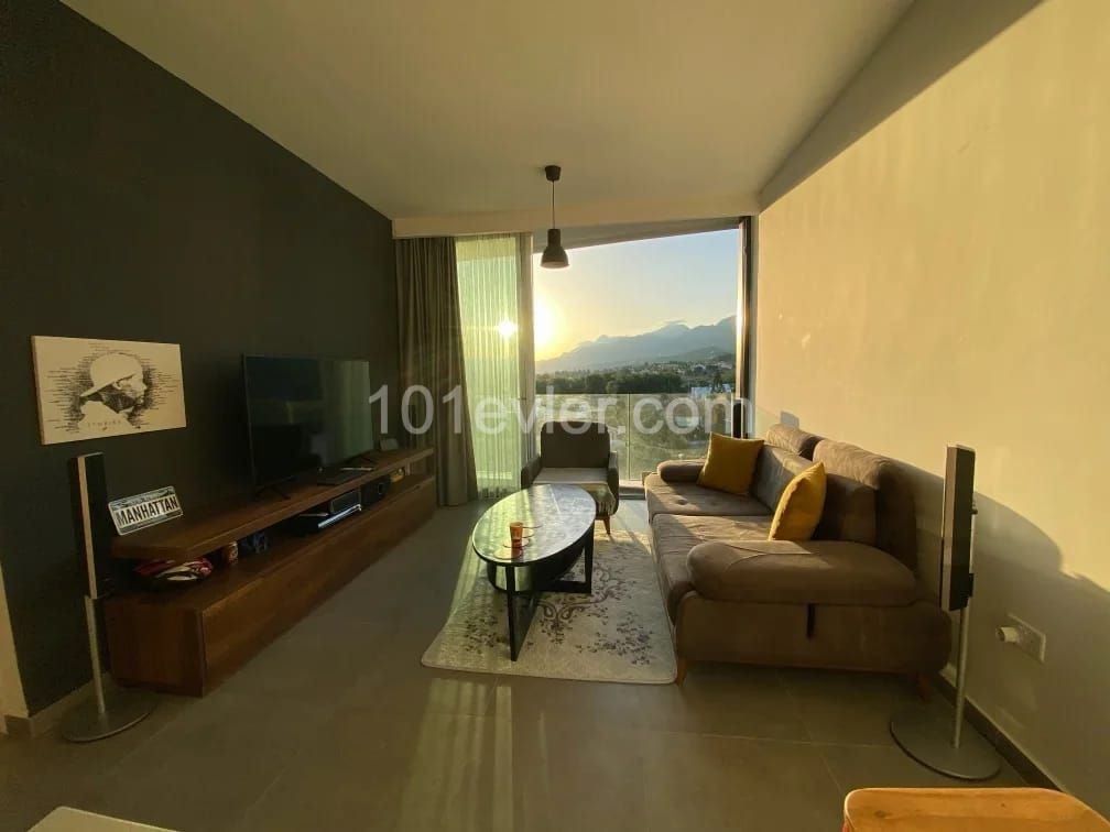 1+1 apartment for rent in Kyrenia Center