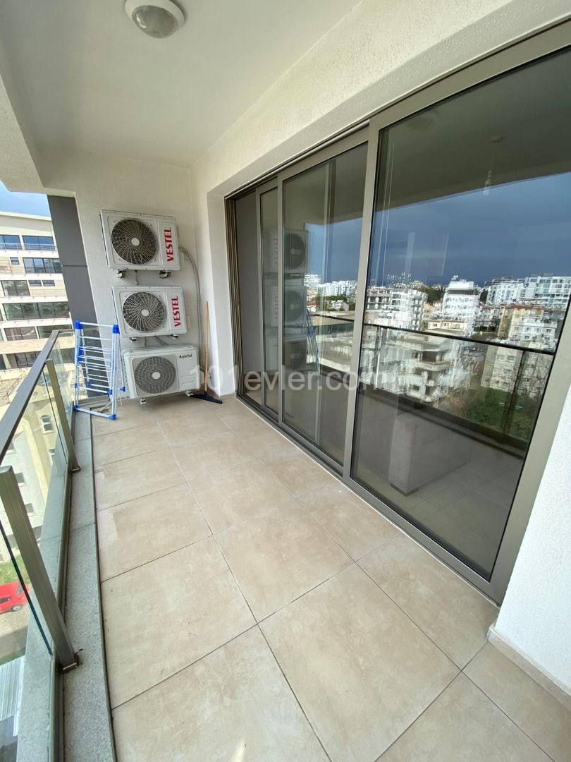 2+1 apartment for rent in Kyrenia center