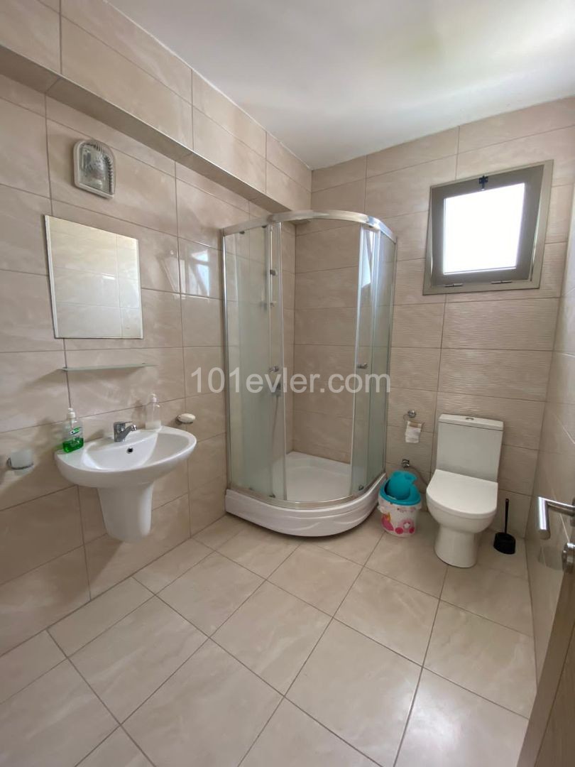 2+1 apartment for rent in Kyrenia center