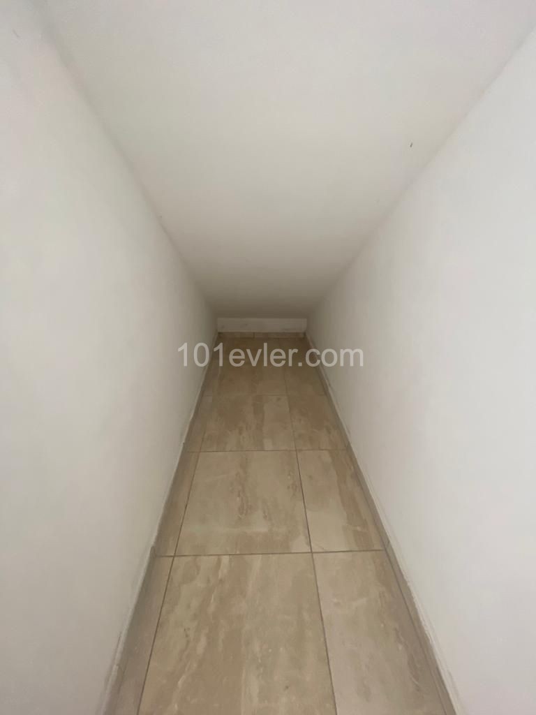 2+1 Penthouse-Wohnung Zum Verkauf In Kyrenia Doganköy ** 