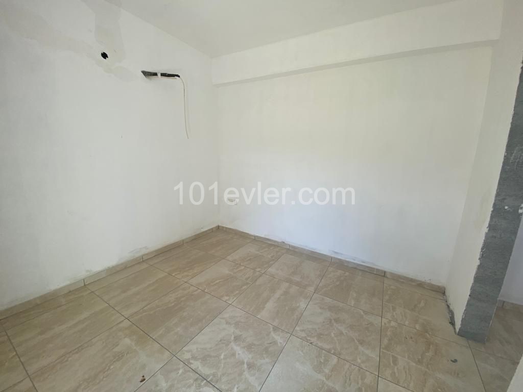 2+1 Penthouse-Wohnung Zum Verkauf In Kyrenia Doganköy ** 