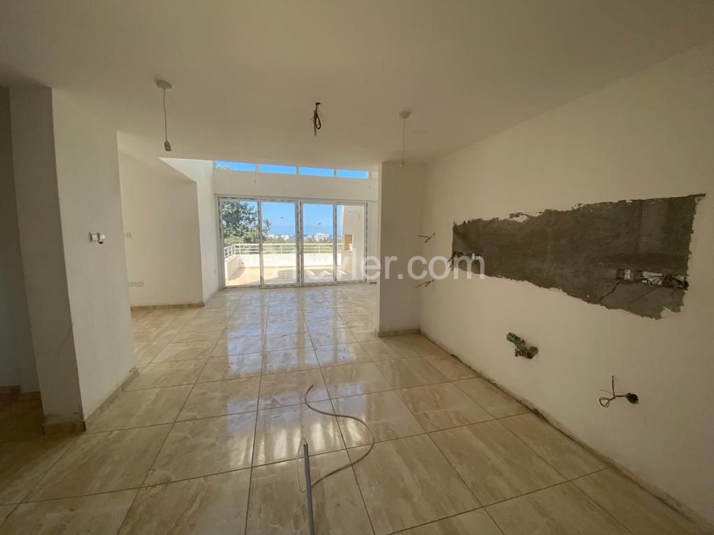 Girne Doğanköy Satılık 2+1 Penthouse Daire