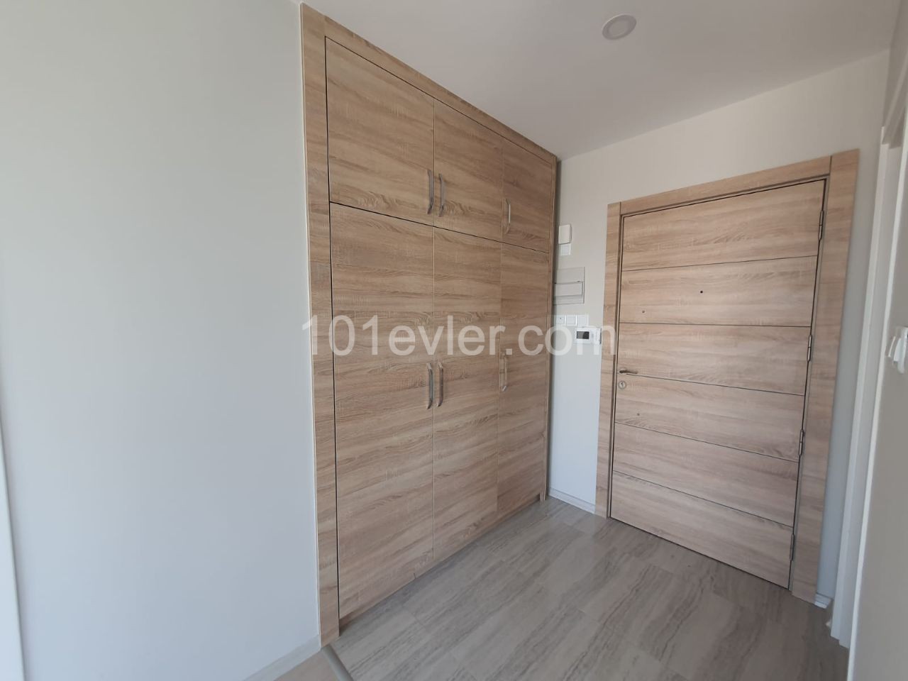 1+1 apartment for sale in Kyrenia Center