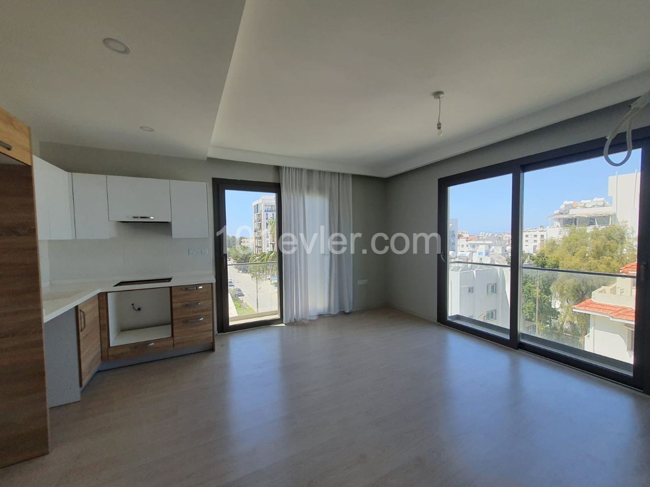 1+1 apartment for sale in Kyrenia Center