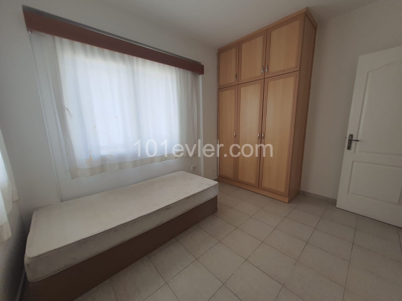 2+1 apartment for rent in Kyrenia Center