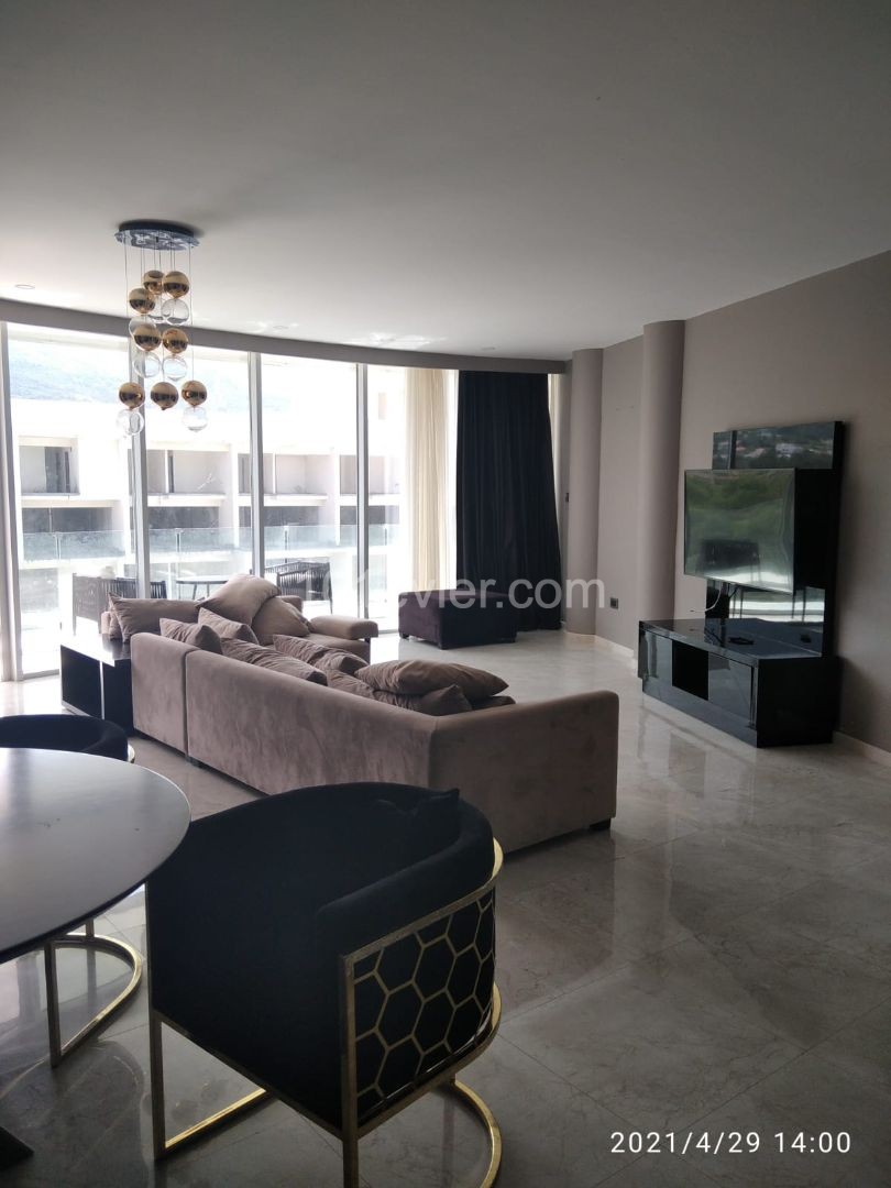 3+1 apartment for rent in Kyrenia Center / Luxury furnished