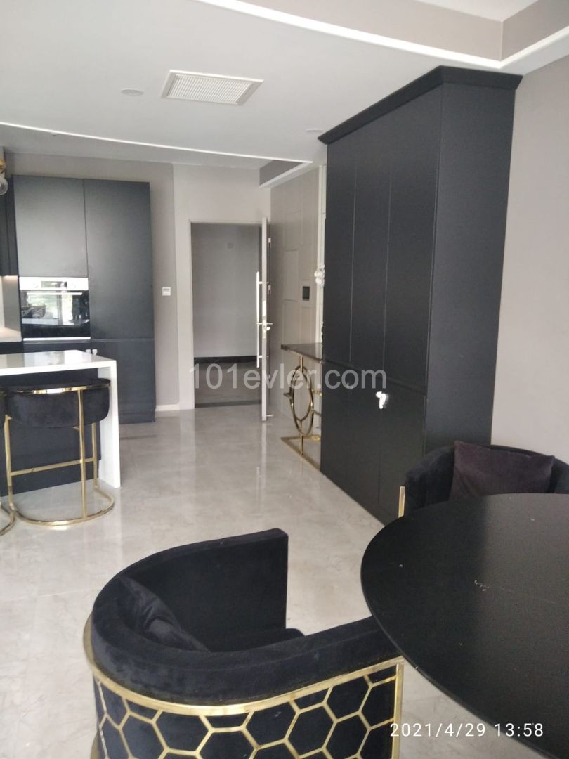 3+1 apartment for rent in Kyrenia Center / Luxury furnished