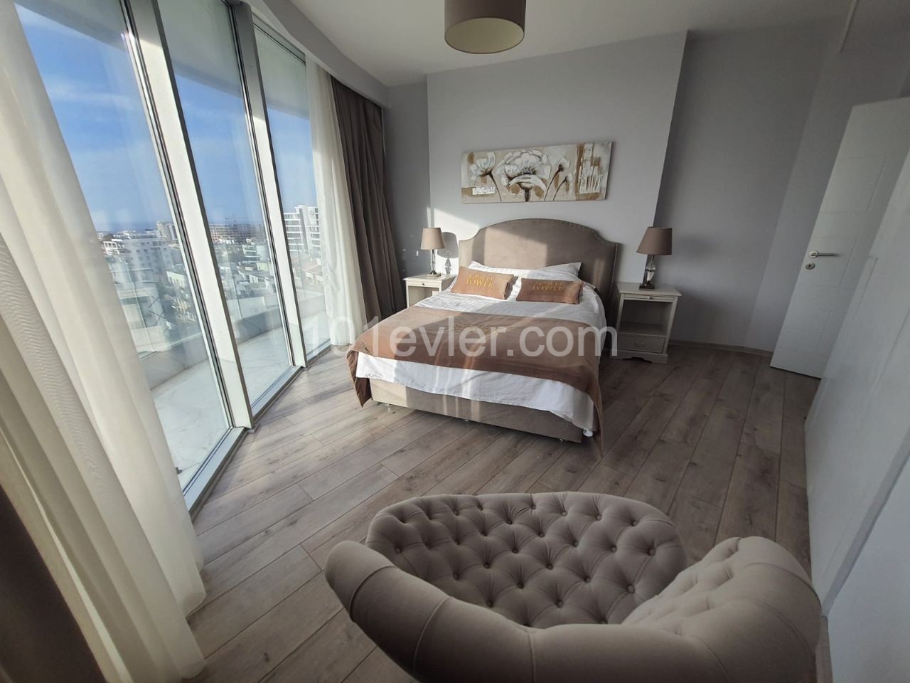 2+1 apartment for rent in Kyrenia, Center / Luxury