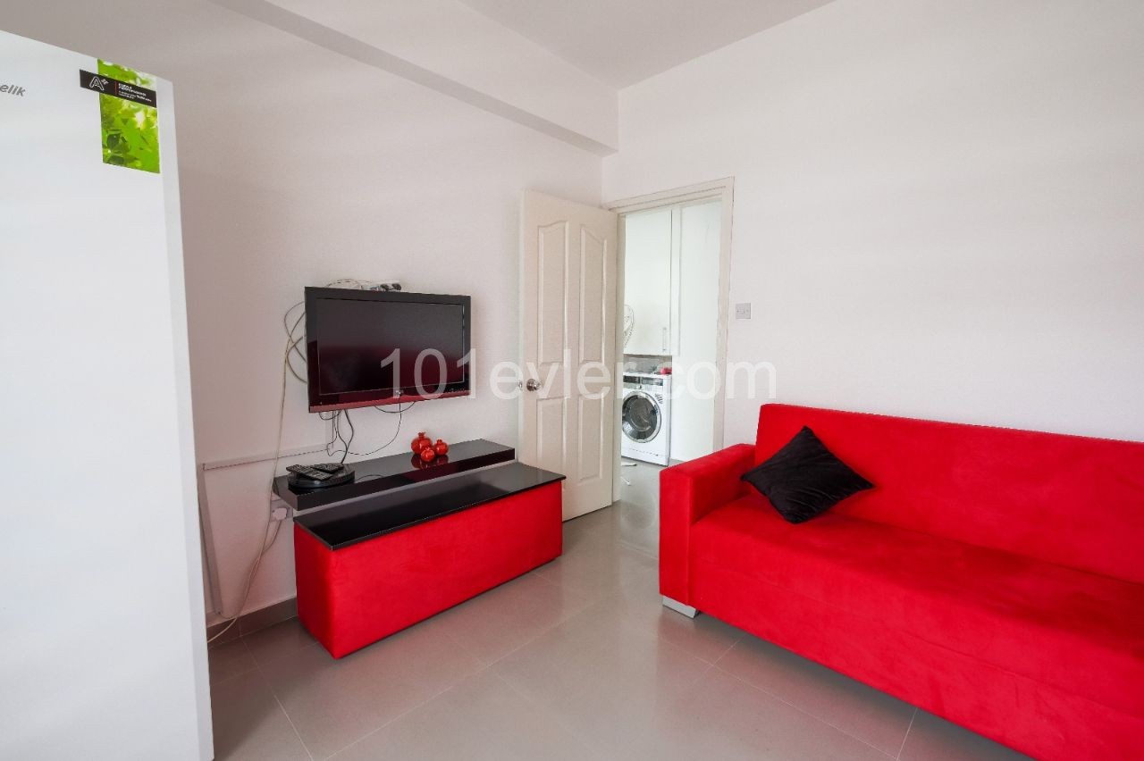 3+1 apartment for rent in Kyrenia Center 