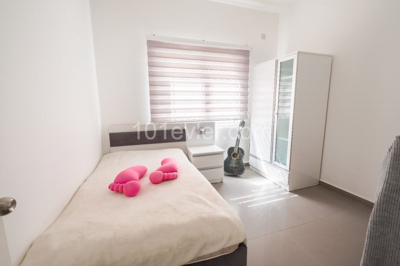 3+1 apartment for rent in Kyrenia Center 