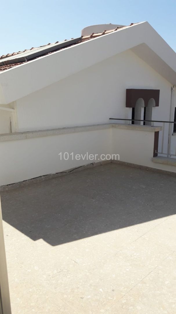 2 bedroom villa for rent in Kyrenia Center